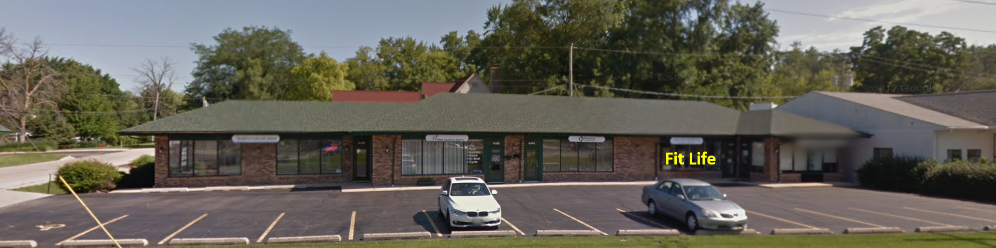 One-on-one personal training session at FIT LIFE Barrington IL